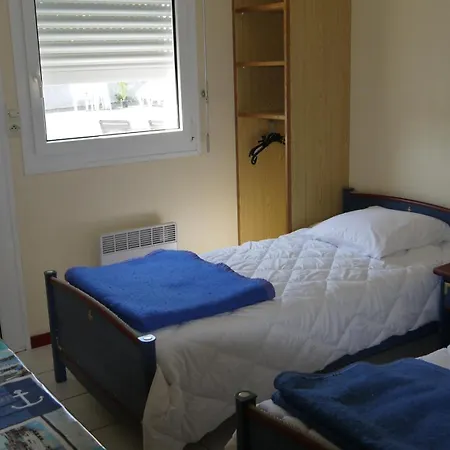 Апартаменты 4/6 Pers Proche Centre Et Acces Direct : Ouessant *